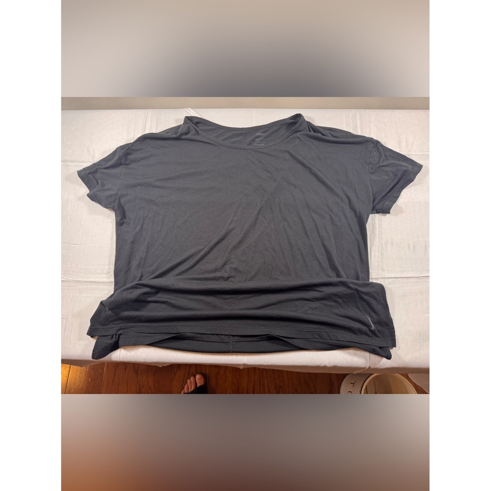Nike Yoga Dri-FIT Black Short Sleeve Flowy Training Top 1X RN56323